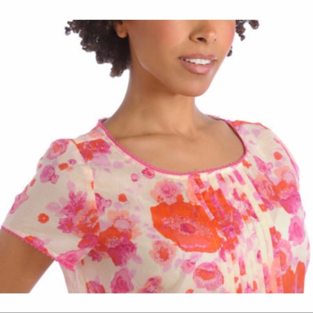 ❌ SOLD❌ Isaac Mizrahi Pleat Detail Self Belt Top - Picture 6 of 8